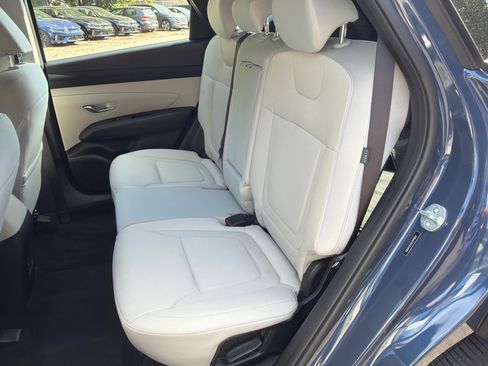 Used 2025 Hyundai Tucson SE FWD image 20