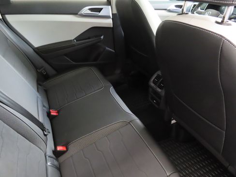 New 2025 Volkswagen Taos SE image 24