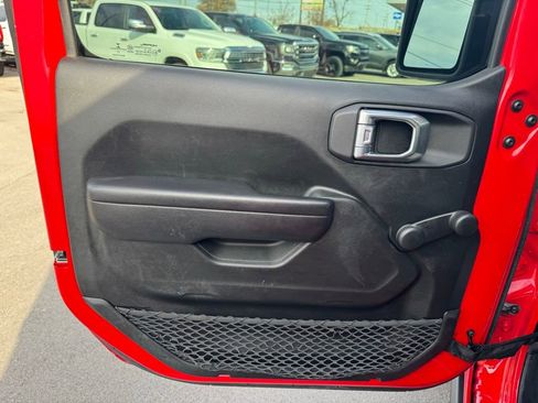 Used 2021 Jeep Gladiator Sport w/ Trailer Tow Package image 11