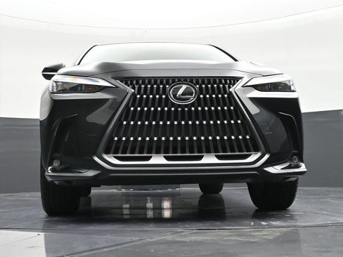 Used 2024 Lexus NX 250 FWD w/ Towing Package (2000 Lbs) image 27