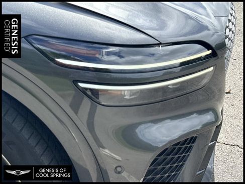Used 2022 Genesis GV70 3.5T Sport w/ Sport Advanced Package AWD/4WD image 10