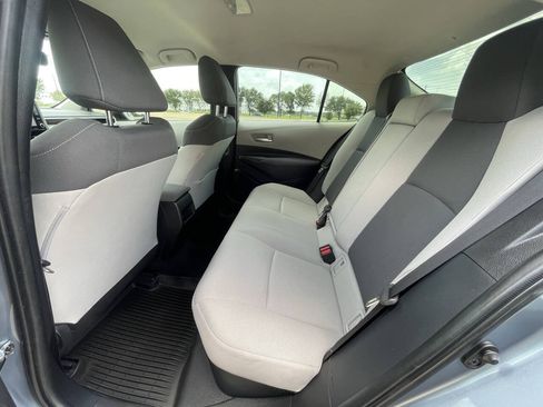 Used 2021 Toyota Corolla LE FWD image 15
