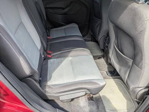 Used 2016 Ford Escape SE w/ Equipment Group 201A AWD/4WD image 17