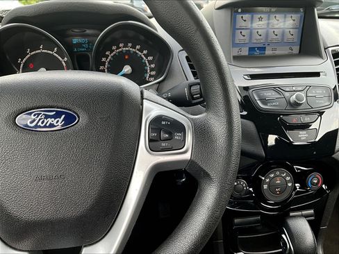 Used 2019 Ford Fiesta SE w/ Equipment Group 201A FWD image 12