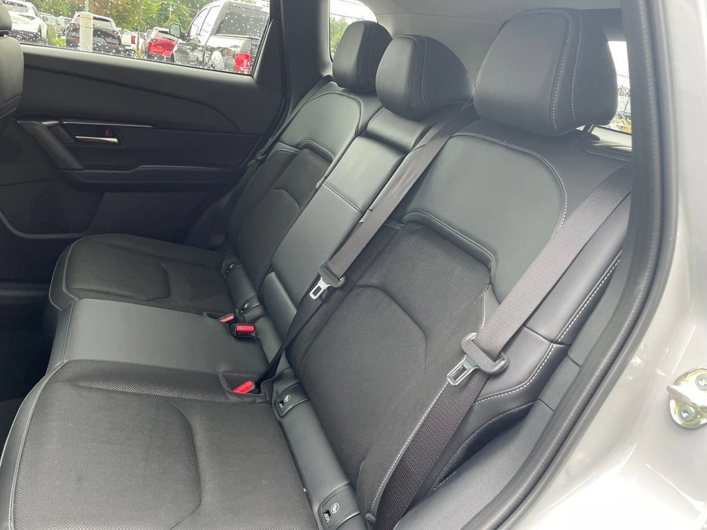 New 2026 MAZDA CX-5 Select AWD/4WD image 17