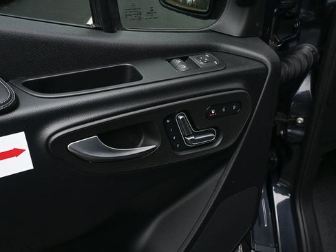 Used 2022 Mercedes-Benz Sprinter 3500 image 8