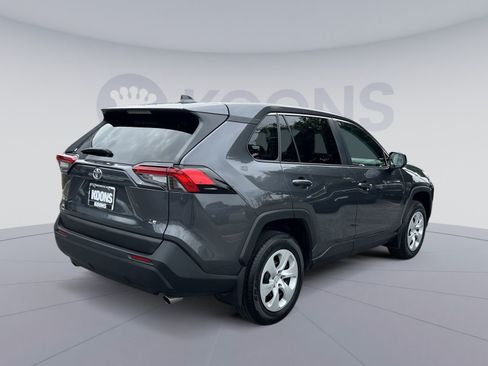 Used 2023 Toyota RAV4 LE FWD image 7