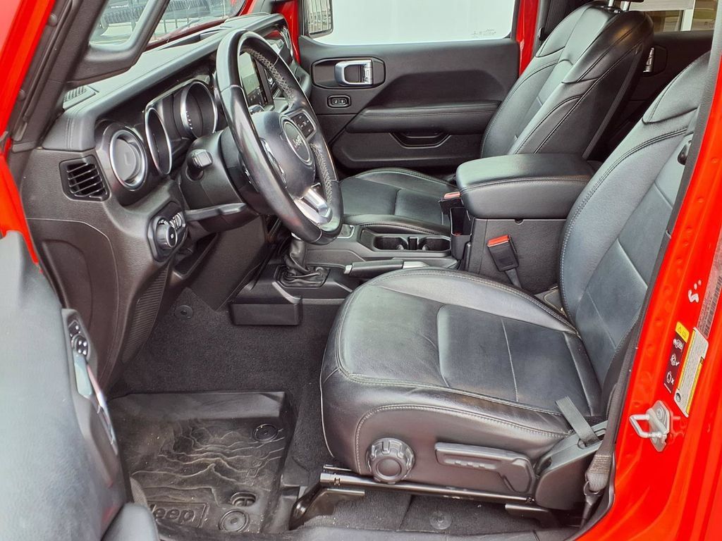 Used 2021 Jeep Wrangler Unlimited Sahara AWD/4WD image 20