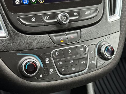 Used 2020 Chevrolet Malibu LT image 21