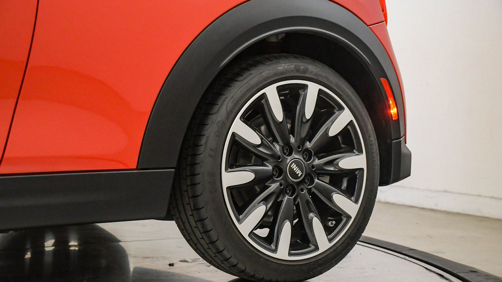 Used 2024 MINI Cooper S FWD image 10