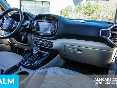Used 2025 Kia Soul LX FWD image 25