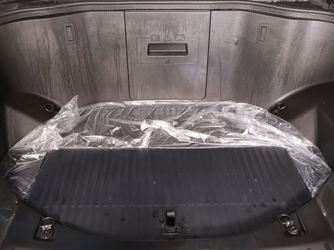 Used 2025 Ford F150 Lightning Flash image 19