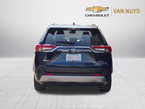 Used 2019 Toyota RAV4 Limited w/ Advanced Technology Package FWD image 6