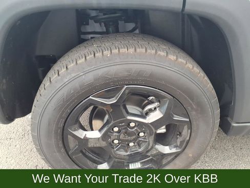 Used 2023 Jeep Compass Trailhawk w/ Trailhawk Elite Group image 27