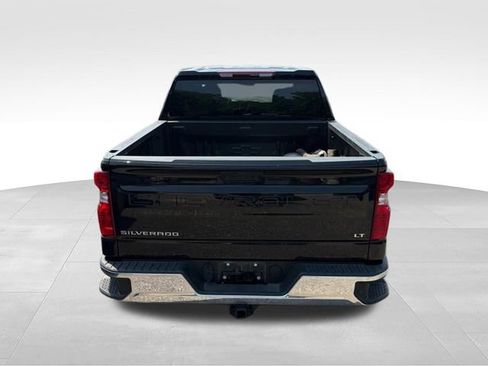 Used 2023 Chevrolet Silverado 1500 LT AWD/4WD image 3