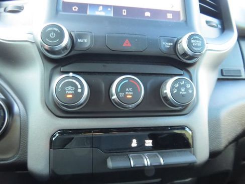 Used 2022 RAM 1500 Big Horn RWD image 13