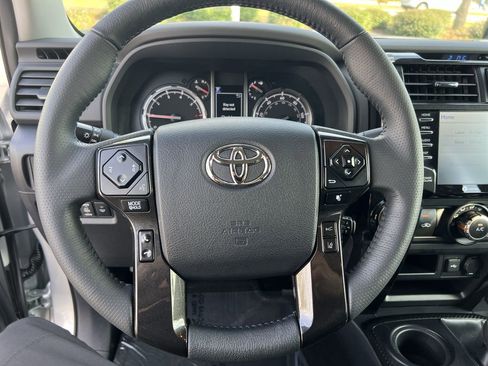 Used 2024 Toyota 4Runner TRD Off-Road image 18