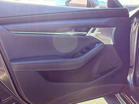Used 2020 MAZDA MAZDA3 Premium Package image 6