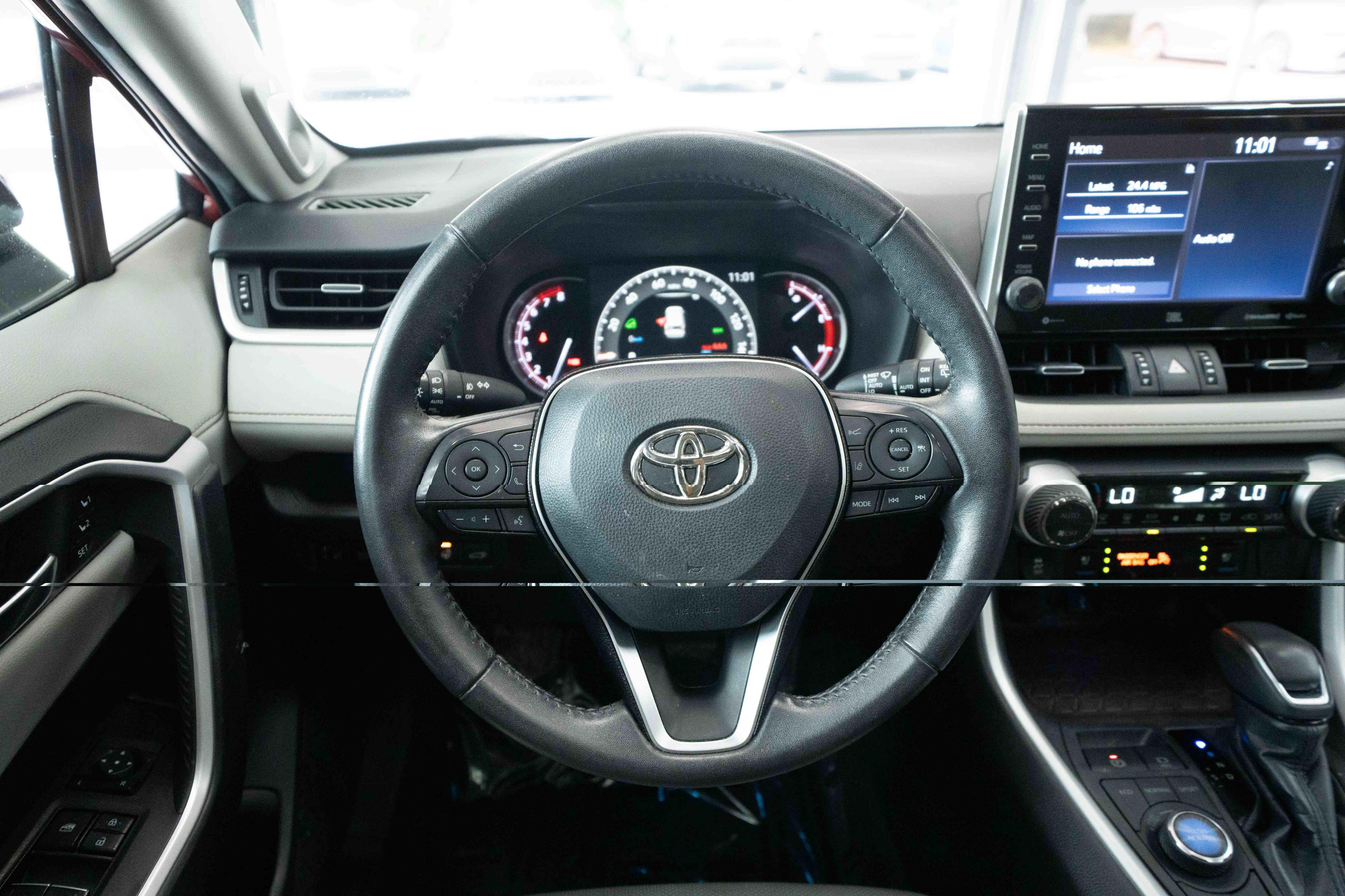Used 2022 Toyota RAV4 Limited w/ Limited Grade Weather Package AWD/4WD image 21
