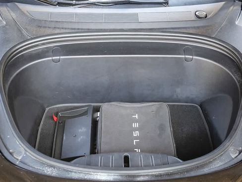 Used 2018 Tesla Model 3 Performance image 24