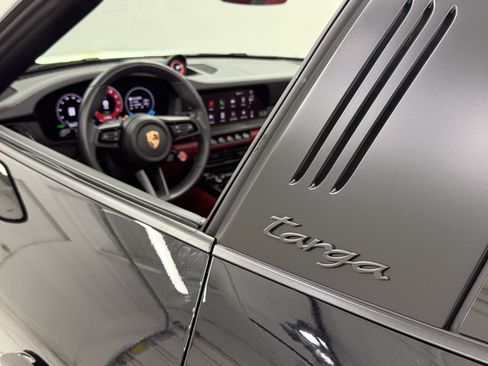 Certified 2025 Porsche 911 Targa 4 GTS AWD/4WD image 66