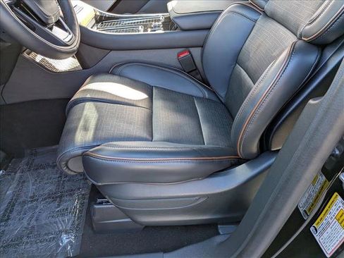 New 2025 Lincoln Aviator Black Label image 4