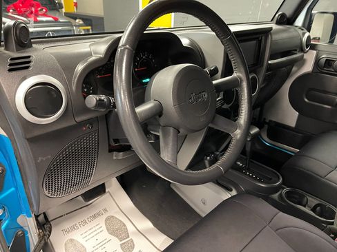 Used 2008 Jeep Wrangler Unlimited X image 10