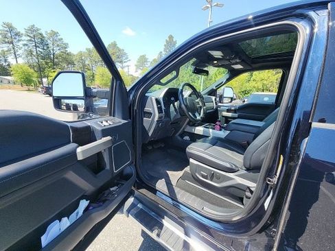Used 2022 Ford F250 Lariat w/ Lariat Ultimate Package AWD/4WD image 28