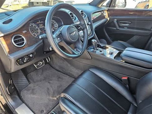 Used 2020 Bentley Bentayga Design Series image 3