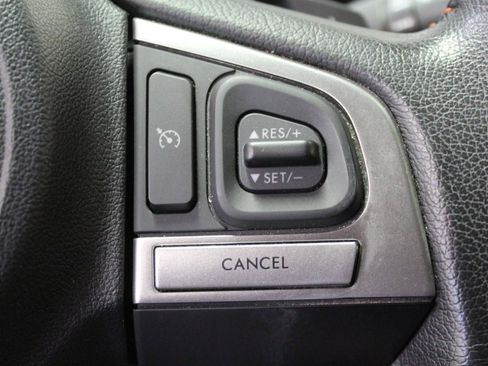 Used 2016 Subaru Crosstrek 2.0i Premium AWD/4WD image 10