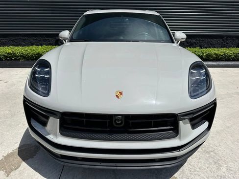 Used 2023 Porsche Macan AWD/4WD image 8