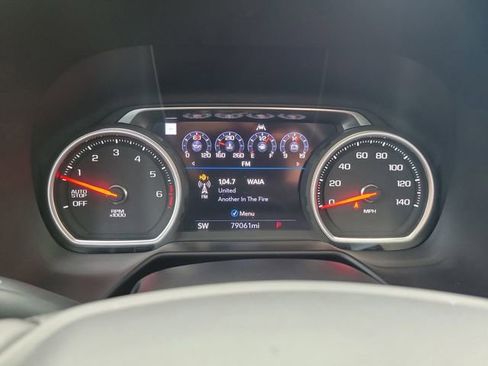 Used 2021 Chevrolet Tahoe Premier w/ Premium Package RWD image 17