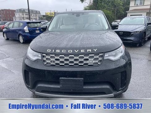 Used 2025 Land Rover Discovery S AWD/4WD image 10
