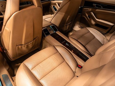 Used 2013 Porsche Panamera 4S image 19