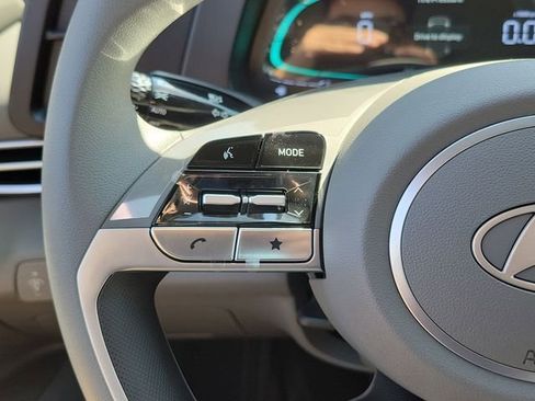 New 2026 Hyundai Elantra Hybrid FWD image 7