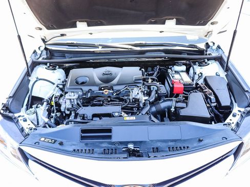 Used 2020 Toyota Camry LE FWD image 33