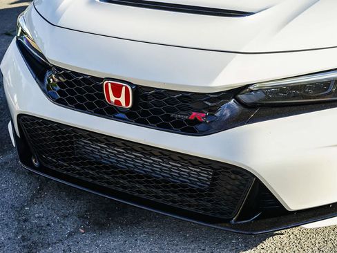 Used 2023 Honda Civic Type R image 8