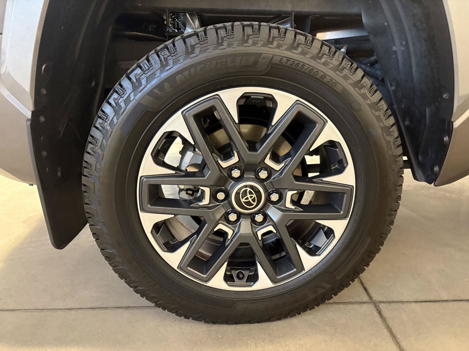 Used 2024 Toyota Tundra Limited AWD/4WD image 49