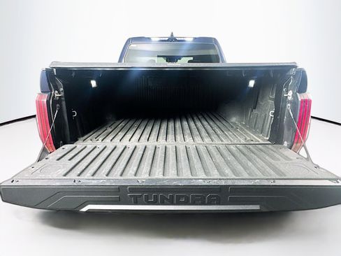 Used 2022 Toyota Tundra Platinum AWD/4WD image 29