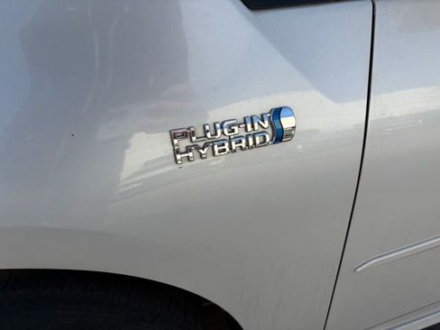 Used 2018 Toyota Prius Prime Advanced image 10