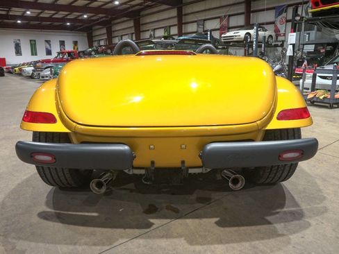 Used 2002 Chrysler Prowler RWD image 7