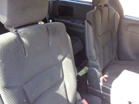 Used 2019 Dodge Grand Caravan SE FWD image 13