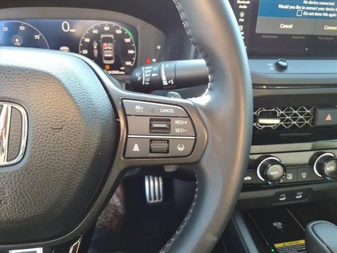 Used 2025 Honda Accord Sport image 19