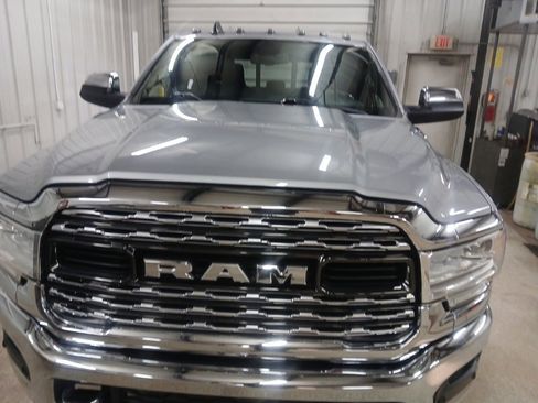Used 2021 RAM 2500 Limited image 36