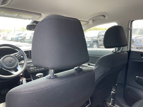 Used 2021 Kia Sportage LX image 10