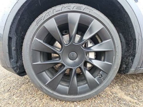 Used 2023 Tesla Model Y Long Range AWD/4WD image 13