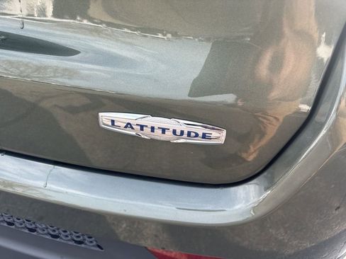 Used 2019 Jeep Compass Latitude w/ Cold Weather Group image 46