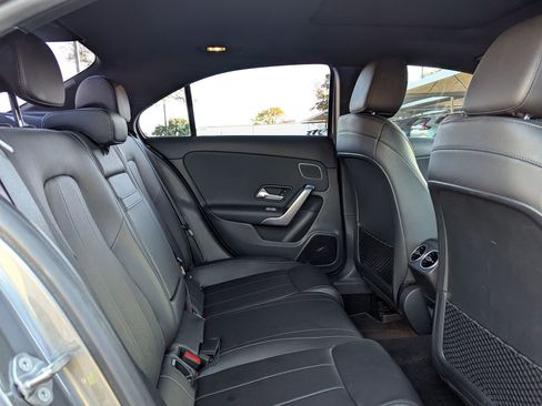 Used 2021 Mercedes-Benz A 220 image 25