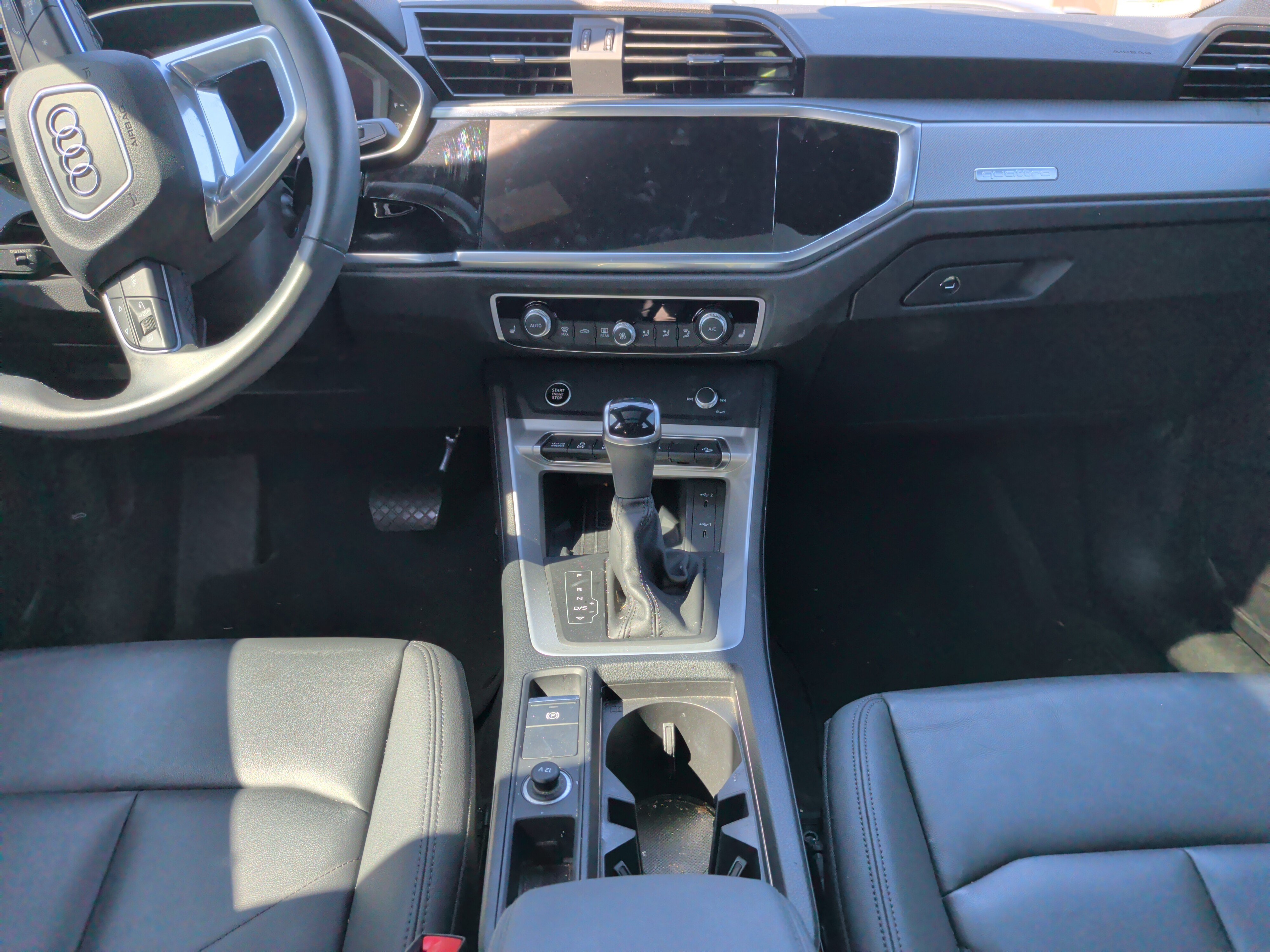 Used 2024 Audi Q3 2.0T Premium w/ Convenience Package AWD/4WD image 27