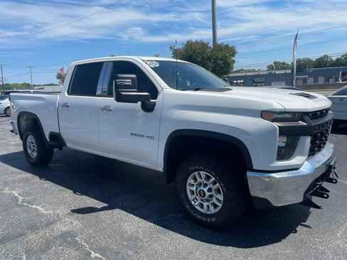 Used 2022 Chevrolet Silverado 2500 W/T w/ WT Convenience Package AWD/4WD image 4
